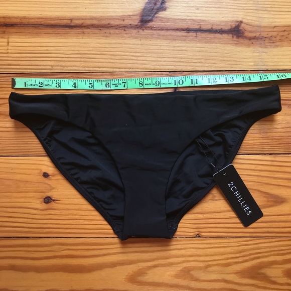 2Chillies Black White Abstract Bikini, NWT, L - Picture 6 of 13